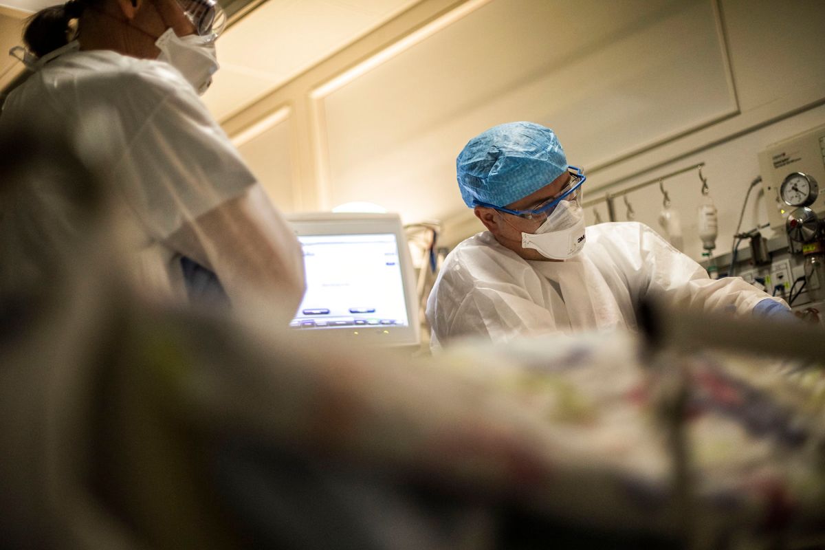 Der er tirsdag 195 indlagt på hospitalerne. Det er en stigning på ni siden tirsdag.