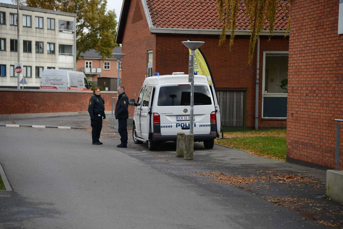 Politiet har også været på stedet.