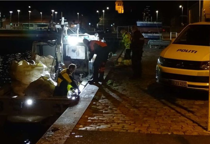 Død efter styrt i iskoldt vand