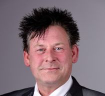 Kendt politiker beskyldt for grov sex-chikane