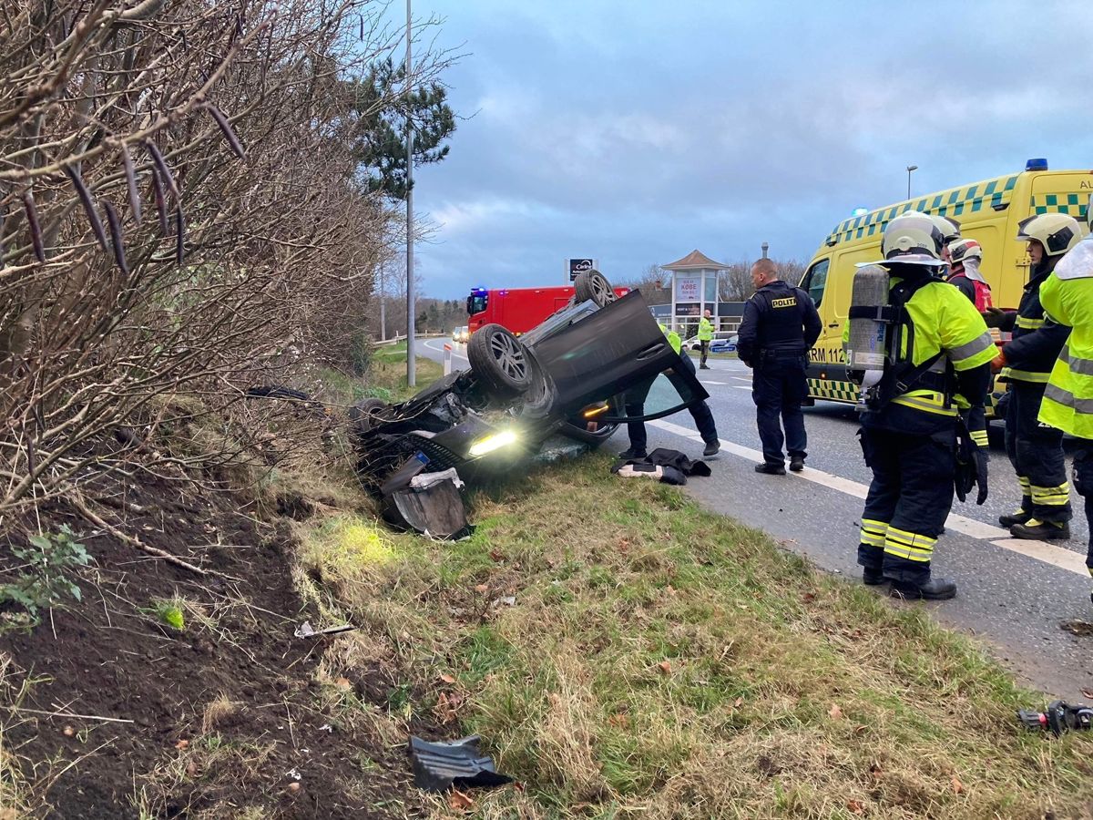 Manden måtte køres med politieskorte grundet sine skader