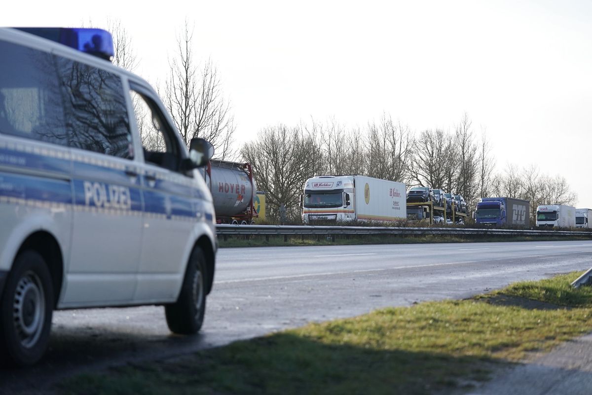 En 33-årig mand er indlagt på psykiatrisk afdeling efter hændelsen