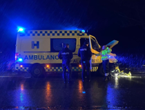 Ambulance under udrykning i uheld