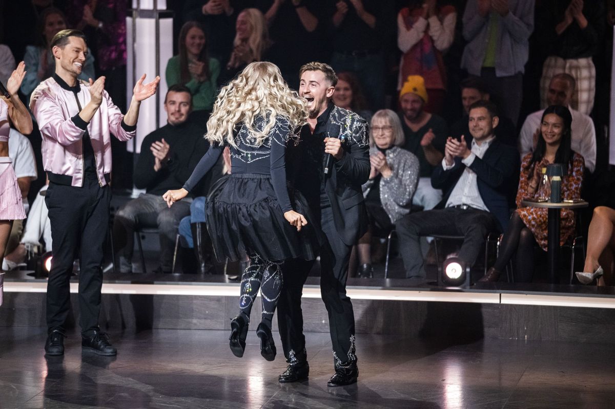 Jimilian og Asta Björk hoppede og dansede af glæde, da sejren var i hus.