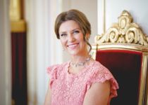 Prinsesse skovler penge ind