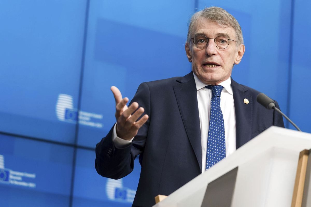 David Sassoli ses ved et EU-topmøde i Bruxelles 16. december. Italieneren døde natten til tirsdag dansk tid 65 år gammel.