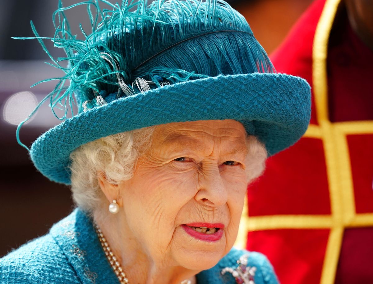 Britiske dronning Elizabeth har igen mistet en at de, der stod hende nær.