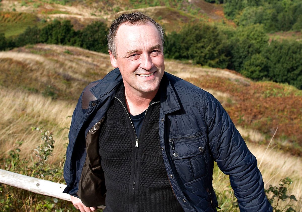 En trærod kom i vejen for Peter Ingemann under gåturen hjem fra en festlig middag i Silkeborg.