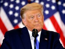 Trump tvunget i retten