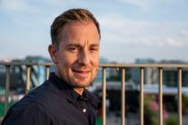 Badmintonstjerne prøver igen