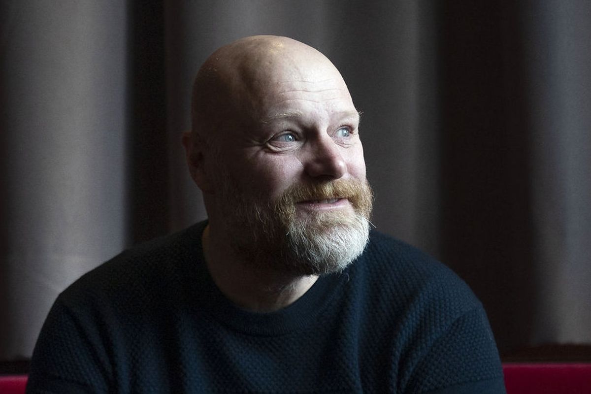 - Jeg har selvfølgelig savnet Flemming voldsomt, det vil jeg ikke lægge skjul pa°. Han er et af de mest empatiske og rummelige mennesker, jeg kender. Han er hudløst ærlig og skarp, na°r han møder uretfærdighed og har masser af erfaringer fra et farverigt og omskifteligt levet liv. Nogle gange er han ogsa° pænt ha°bløs - men ikke sa° tit, har Mads Steffensen tidligere beskrevet Flemming Møldrup i et opslag delt på Instagram. (Arkivfoto).
