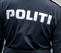 Politimand pillede ved elever