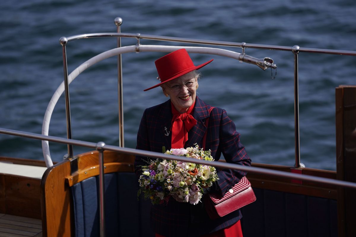 Kongeskibet fungerer som residens for den kongelige familie, når de er på sommertogt i Danmark eller på oversøiske officielle besøg - for eksempel til Grønland og Færøerne. (Arkivfoto)