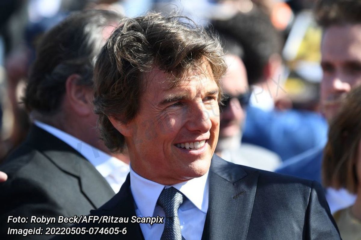 Tom Cruise spiller igen hovedrollen som piloten Pete "Maverick" Mitchell' i den nye film Top Gun: Maverick.