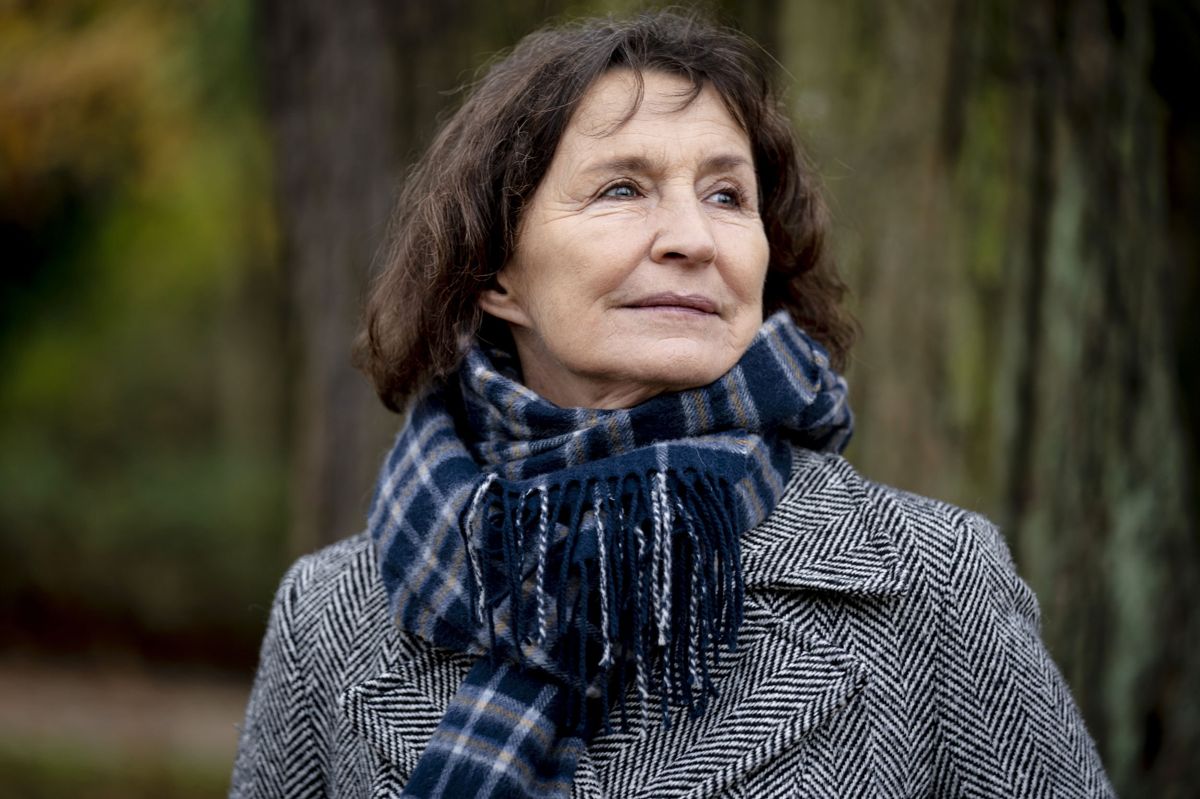 Skuespillerinde Karen-Lise Mynster fylder 70 år den 7. maj. Her er hun fotograferet i Frederiksberg Have i november 2020.