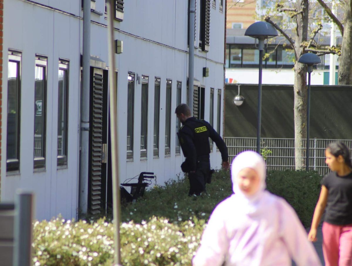 Der har floreret rygter om, at politiet rykkede ud til husspektakler i skuespillerens lejlighed.