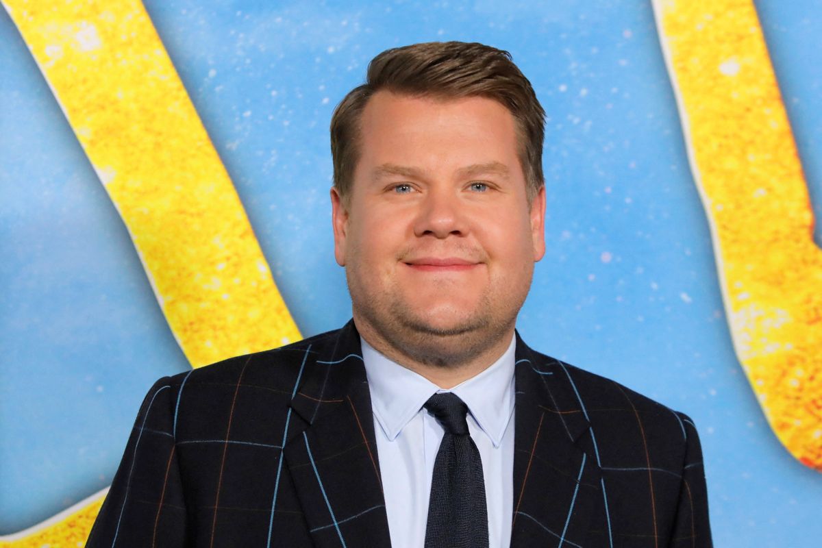 James Corden kan nu afsløre hvilket forhold han har til det royale par.