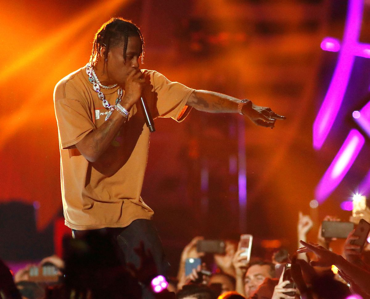 Travis Scott er blandt de, kvinden har sagsøgt