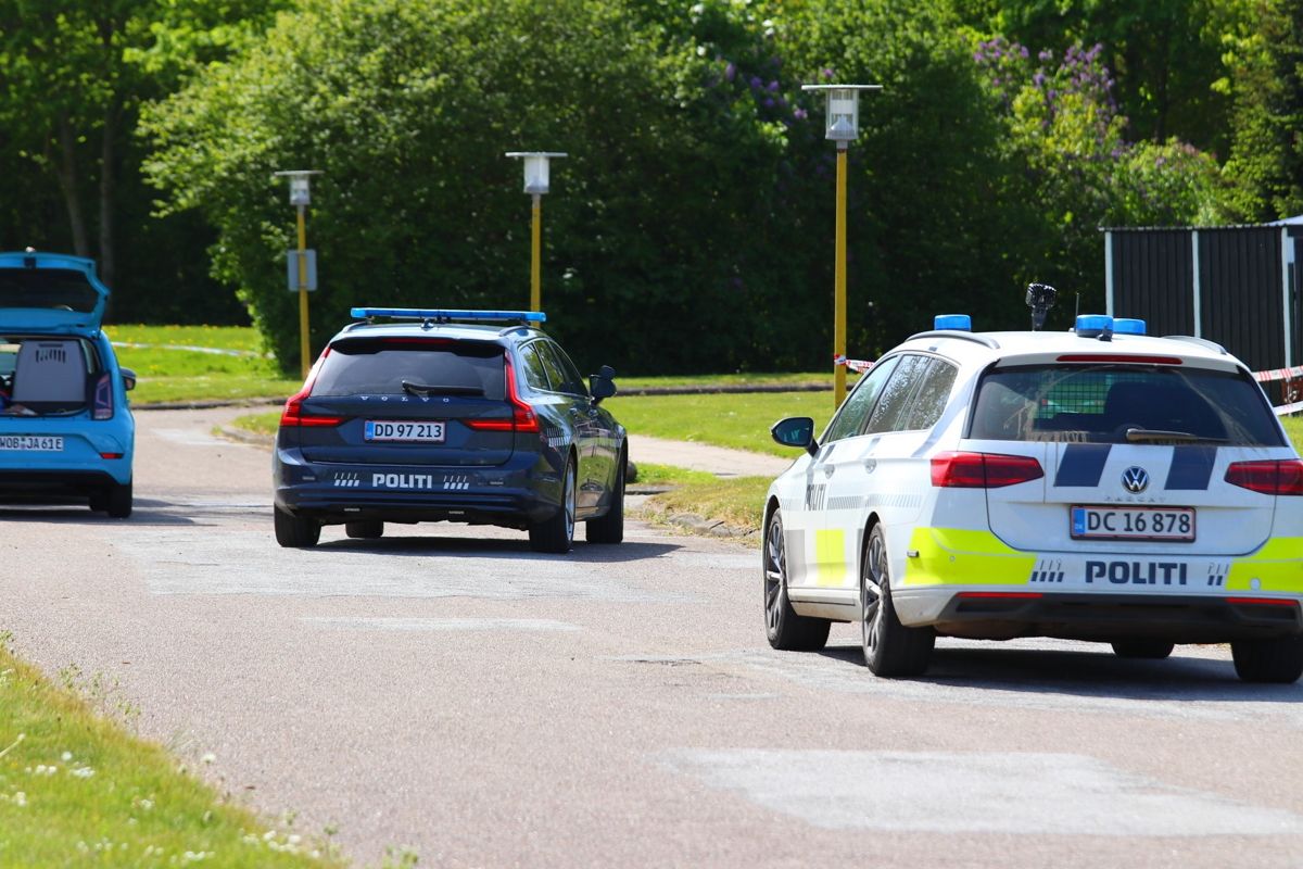 Politiet holder foreløbig kortene tæt til kroppen.