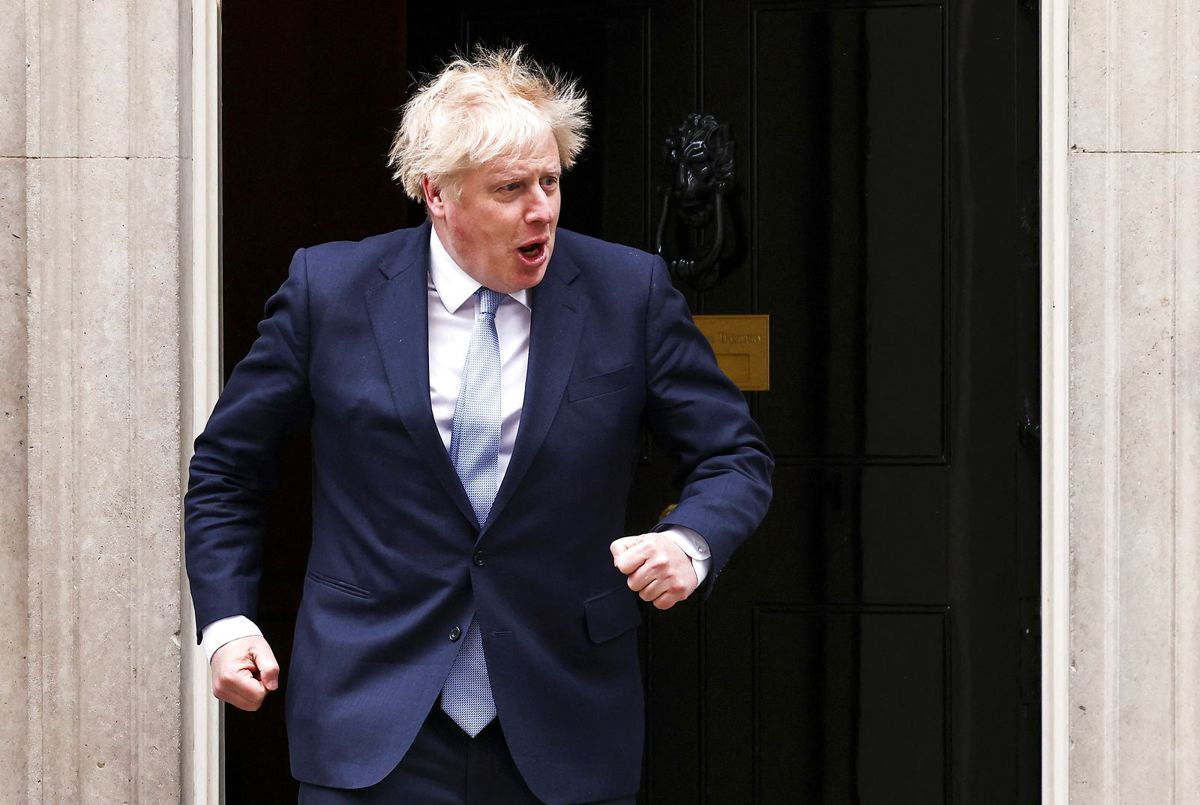 Boris Johnson kan ikke løbe fra sin kun 175 cm.