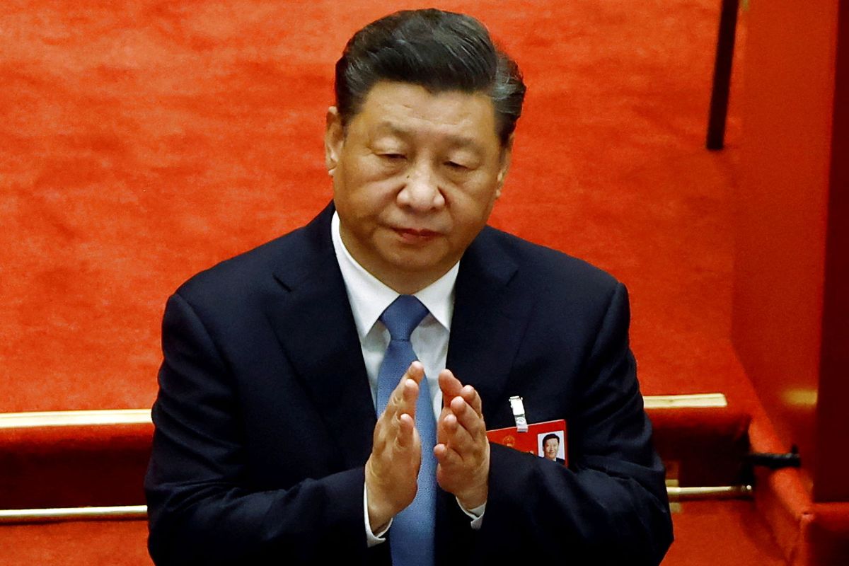 Kinas generalsekretær Xi Jinping. Han er 180 cm høj.