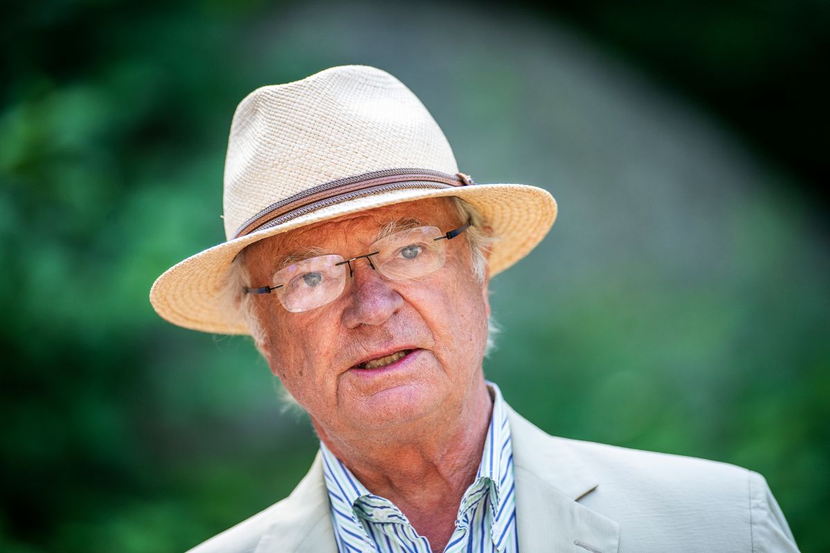 Carl Gustaf er i sorg, da han har mistet sin gode ven.