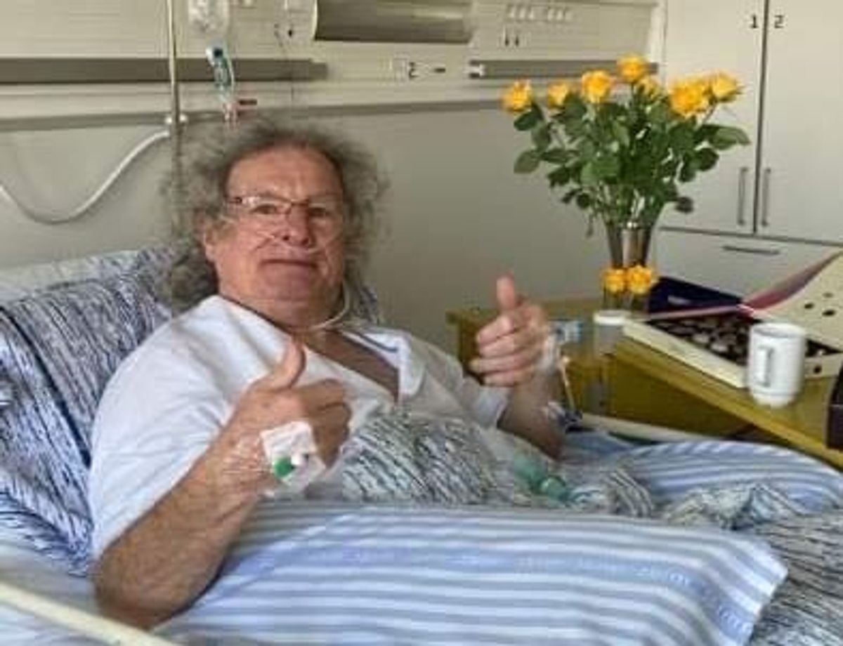 Don Powell forsikrer, han har det mere end godt