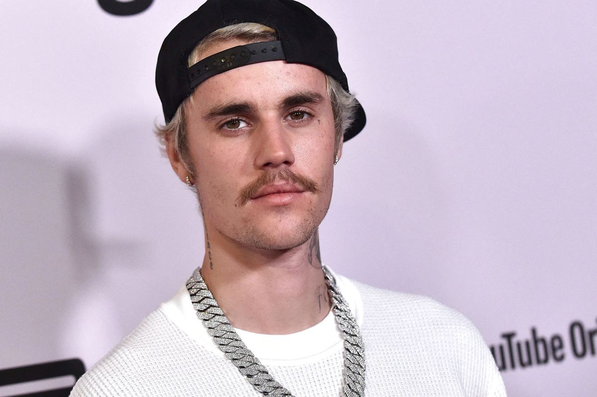 Justin Bieber har fået Ramsay Hunts-syndrom, som gør ham lam i den ene side af ansigtet. (Arkivfoto).