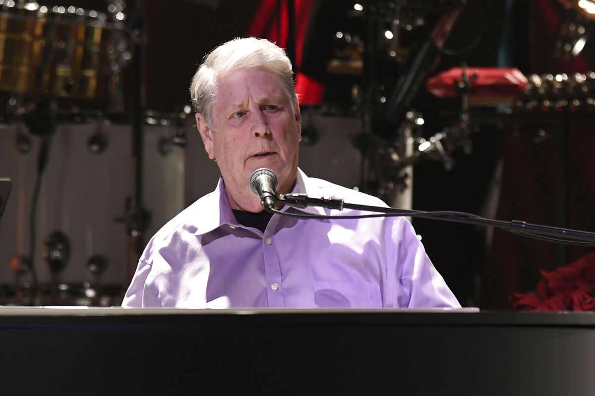 Sanger og komponist Brian Wilson, der fylder 80 den 20. juni, er her fotograferet ved en koncert i Florida i december 2018. (Arkivfoto).
