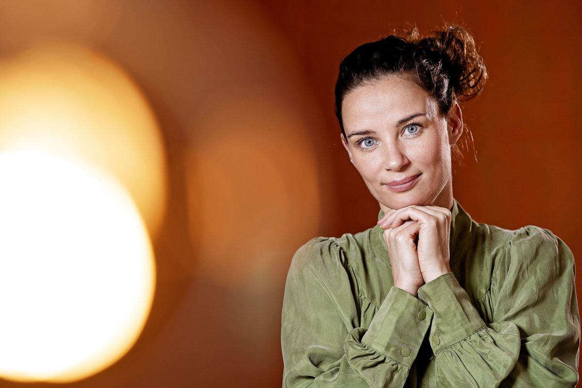 'Versus'-værten Sofie Østergaard skal stå i spidsen for søndagens tv-gudstjeneste på DR efter sommerferien. (Arkivfoto).