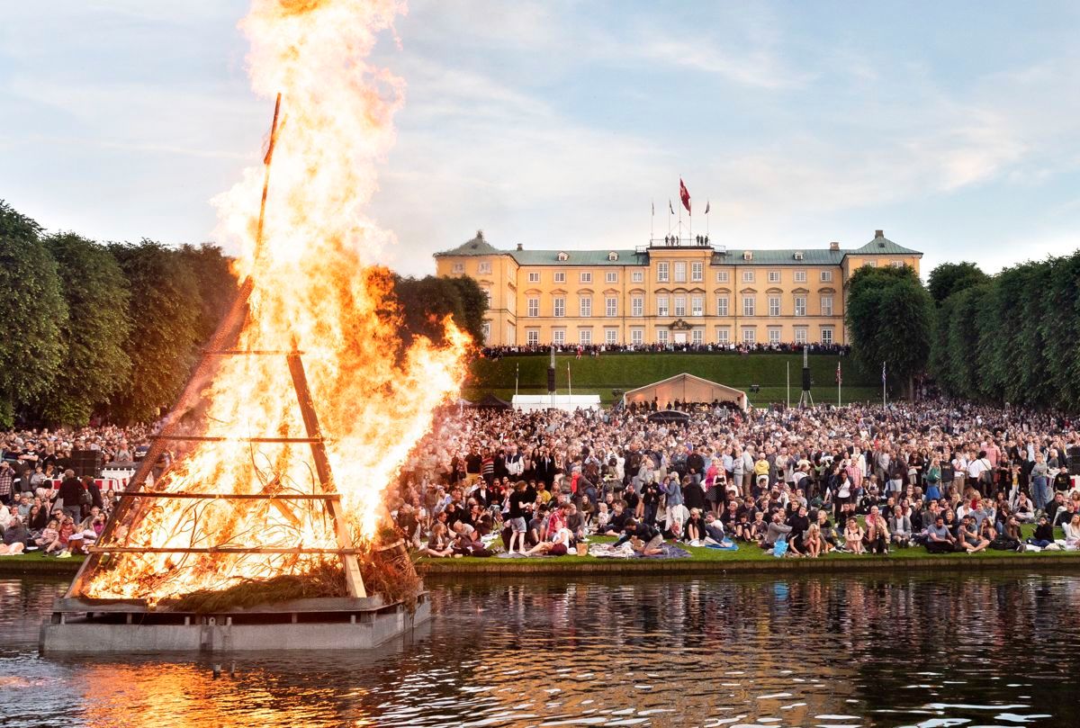Man kan fejre Sankt Hans i flot solskinsvejr.