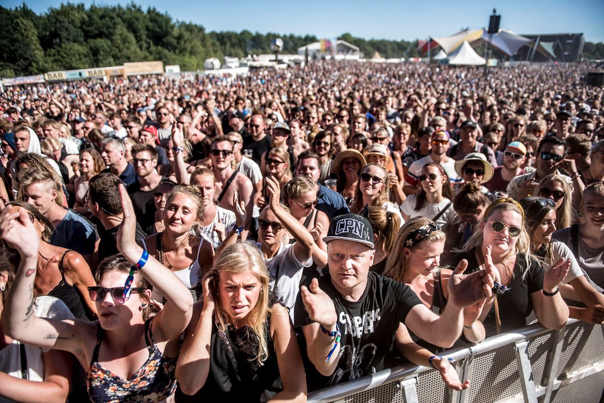 Tinderbox meddeler torsdag, at årets hovednavn, George Ezra, alligevel ikke dukker op.
