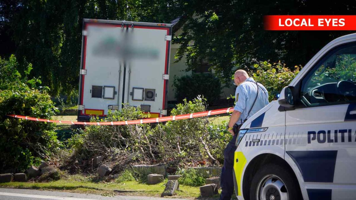 Lastbilen kørte direkte gennem hækken og ind i haven.