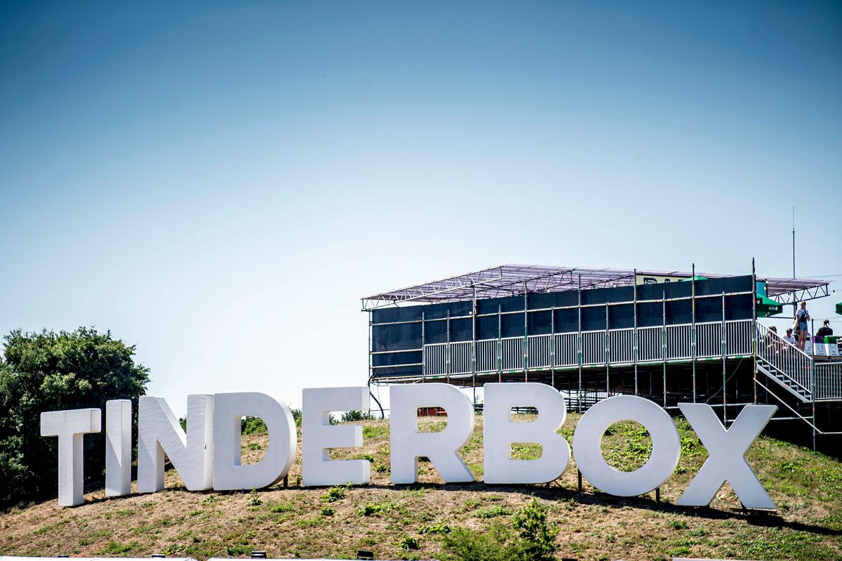 Tinderbox har afløseren for George Ezra på plads.