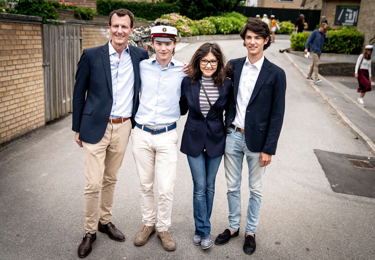 Prins Felix ses her med resten af familien kort efter, at han var blevet student sidste år.
