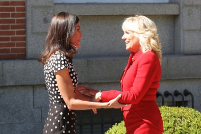 Dronning Letizia (tv) tager imod Jill Biden på Zarzuela-paladset