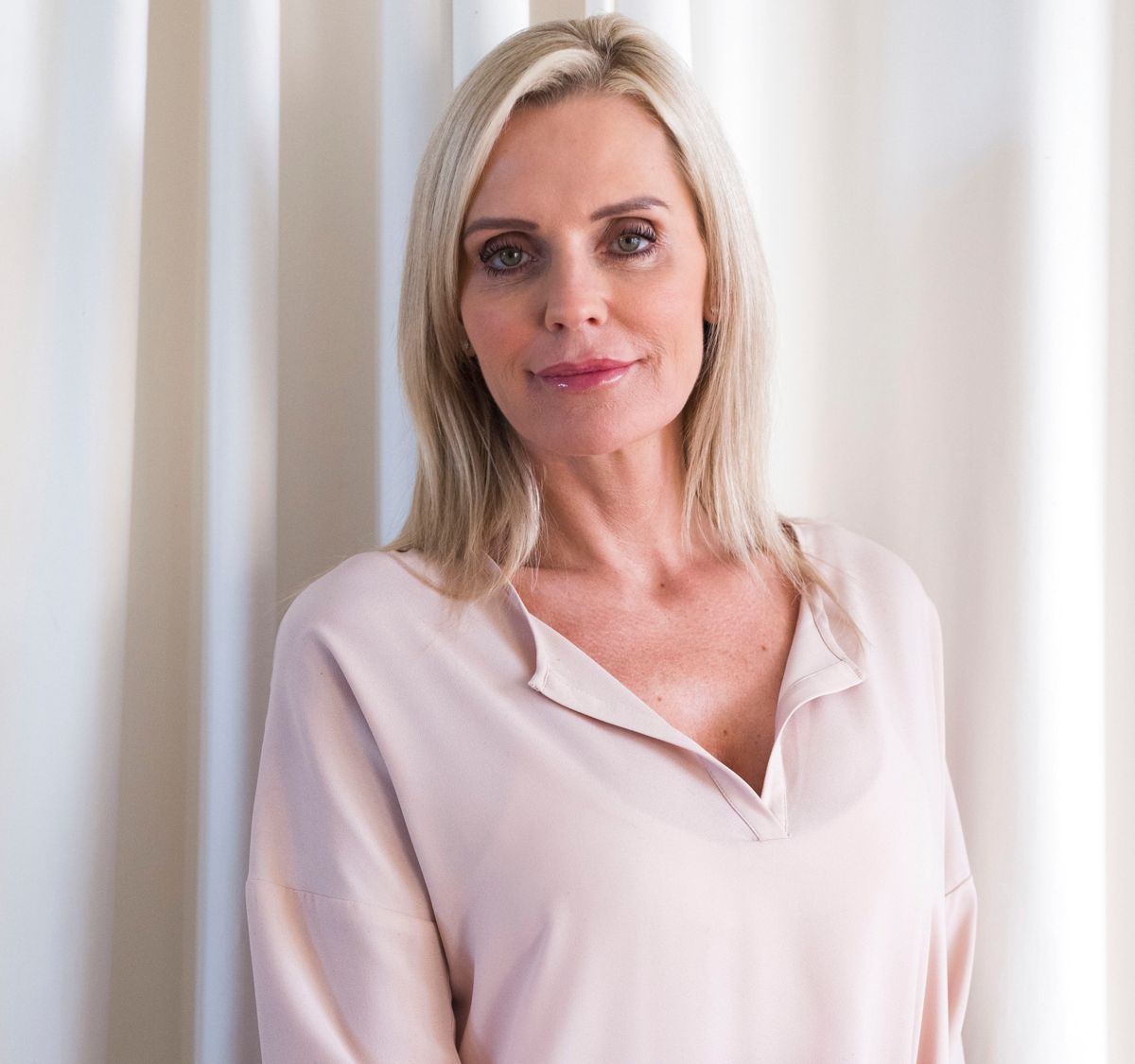 - Det er frygteligt at se sådan et lille forsvarsløst spædbarn på den måde, fortæller mormor Janni.