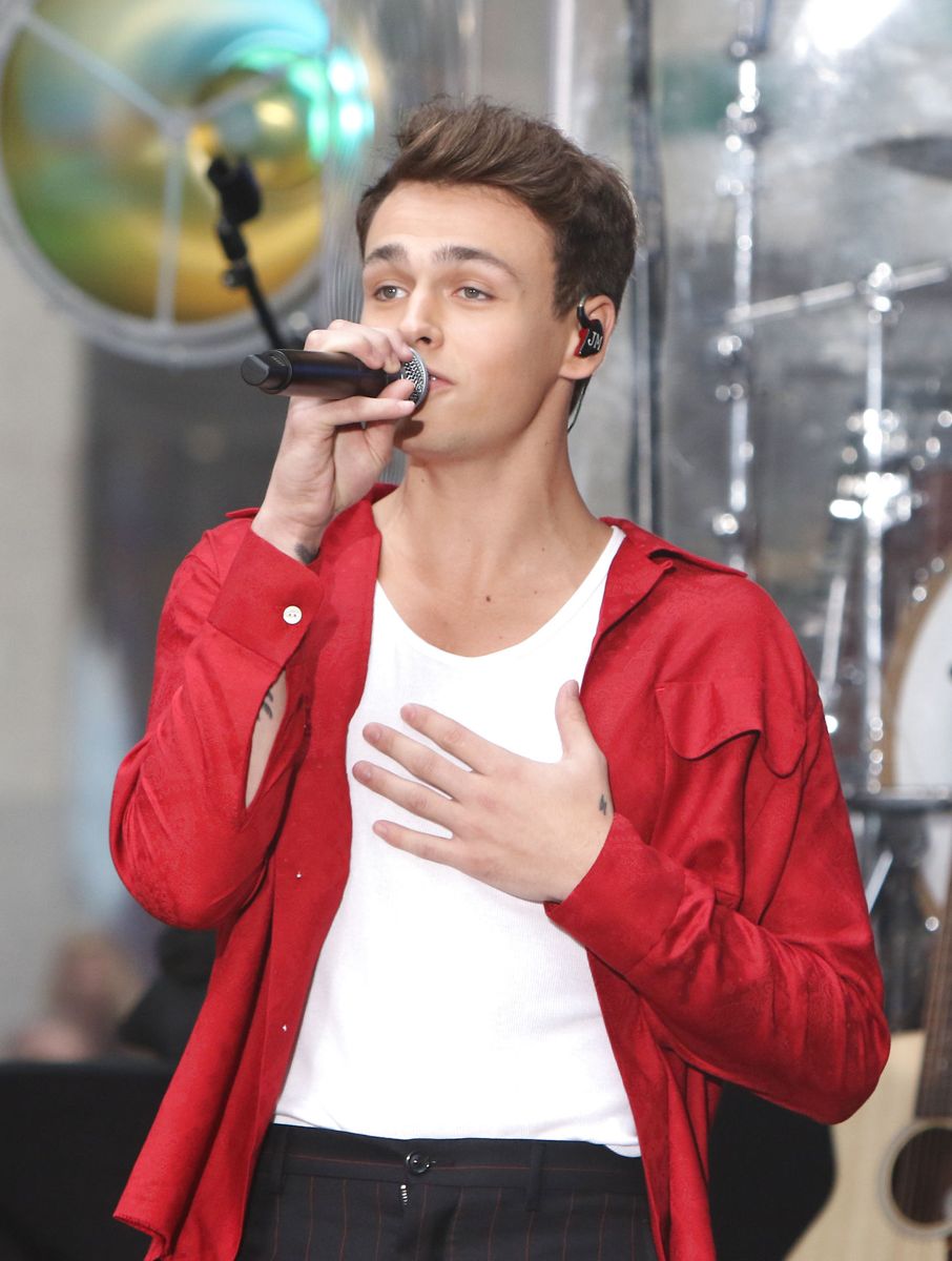 Daniel Seavey var ikke tilfreds med det kvindelige besøg.