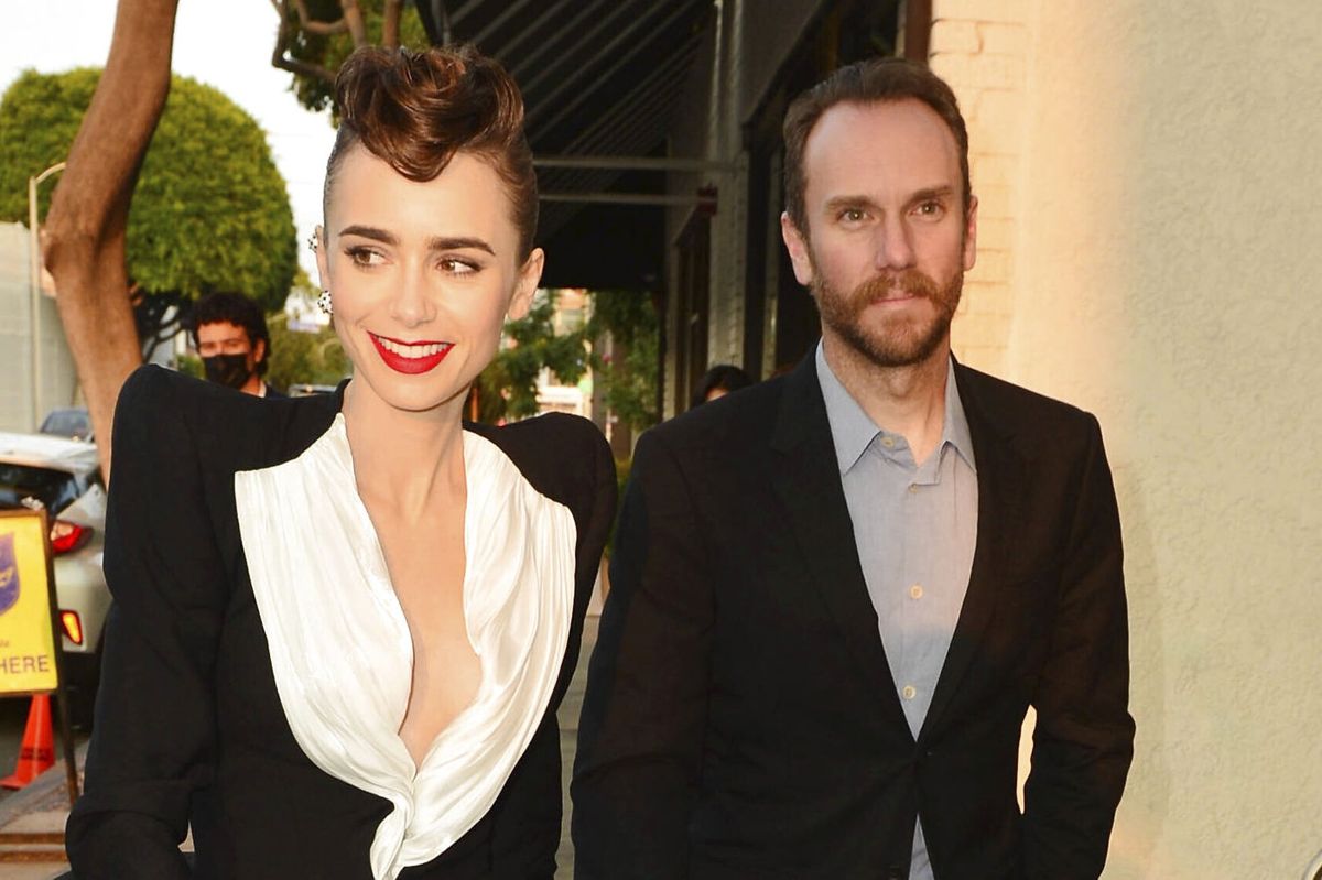 Lily Collins og Charlie McDowell har dannet par siden 2019. I 2021 forseglede de kærligheden, da de giftede sig.