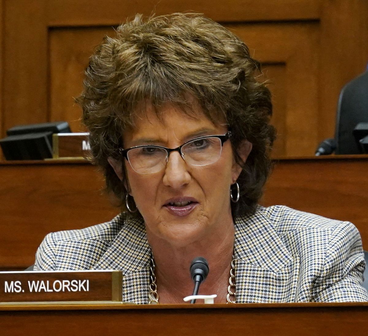 Jackie Walorski, medlem af Repræsentanternes Hus i USA siden 2013 - valgt for det Republikanske Parti - er død i en trafikulykke.