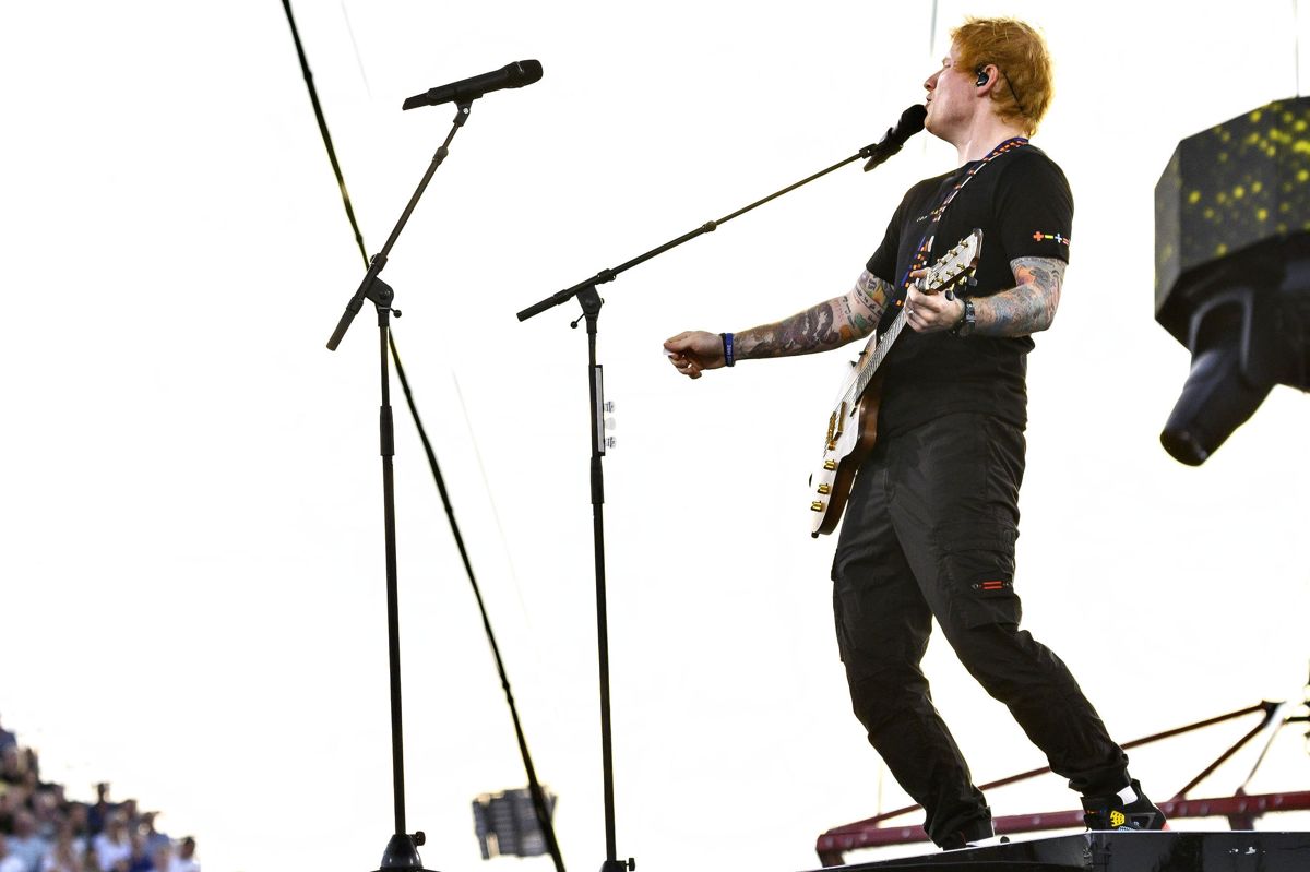 Britiske Ed Sheeran på scenen i Øresundsparken i København onsdag. Den koncert gik fint. Torsdagens koncert er derimod blevet sat på pause på grund af et uvejr, der er på vej.
