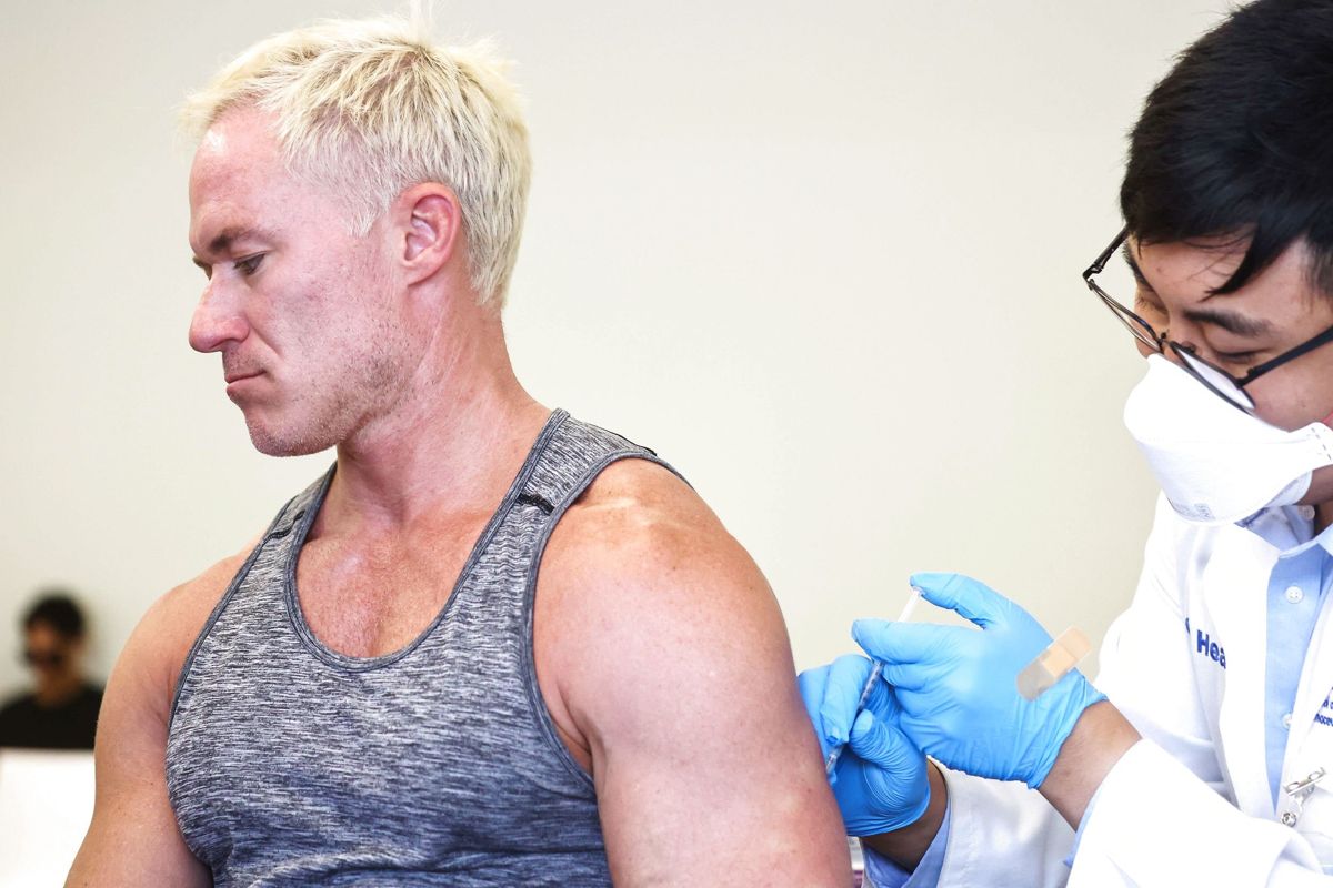 Der vaccineres mod abekopper i et sundhedscenter i West Hollywood i delstaten Californien onsdag.