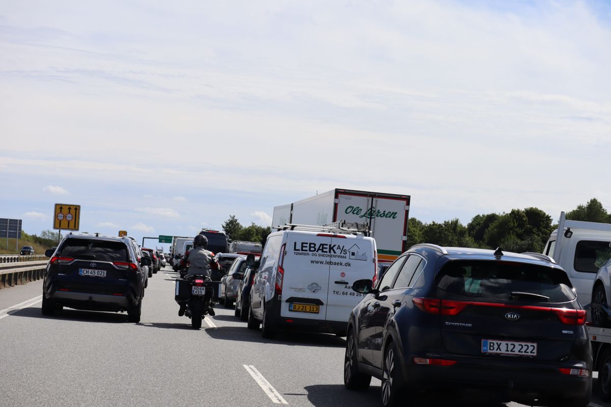 Køen skyldes uheld.