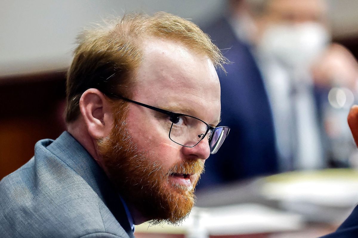 Travis McMichael var i forvejen idømt livstid for drab på den 25-årige sorte jogger Ahmaud Arbery i delstaten Georgia i 2020. Nu får han endnu en livstidsdom i en føderal retssag om hadforbrydelse. Drabet var ifølge den føderale domstol racistisk motiveret. (Arkivfoto)