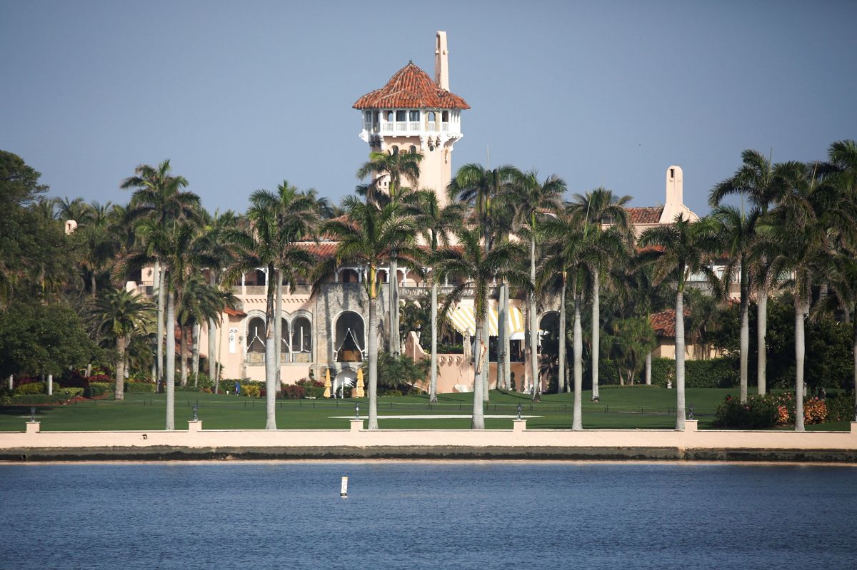 FBI-agenter har ifølge Donald Trump ransaget hans Mar-a-Lago-hjem i Palm Beach i Florida. (Arkivfoto).