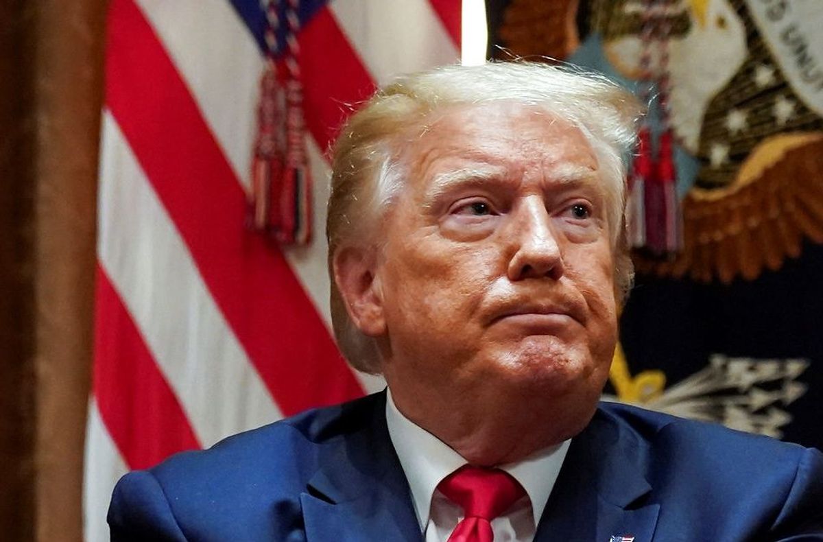 Donald Trump har ikke afleveret papirer rettidigt. Nu skal han afhøres.
