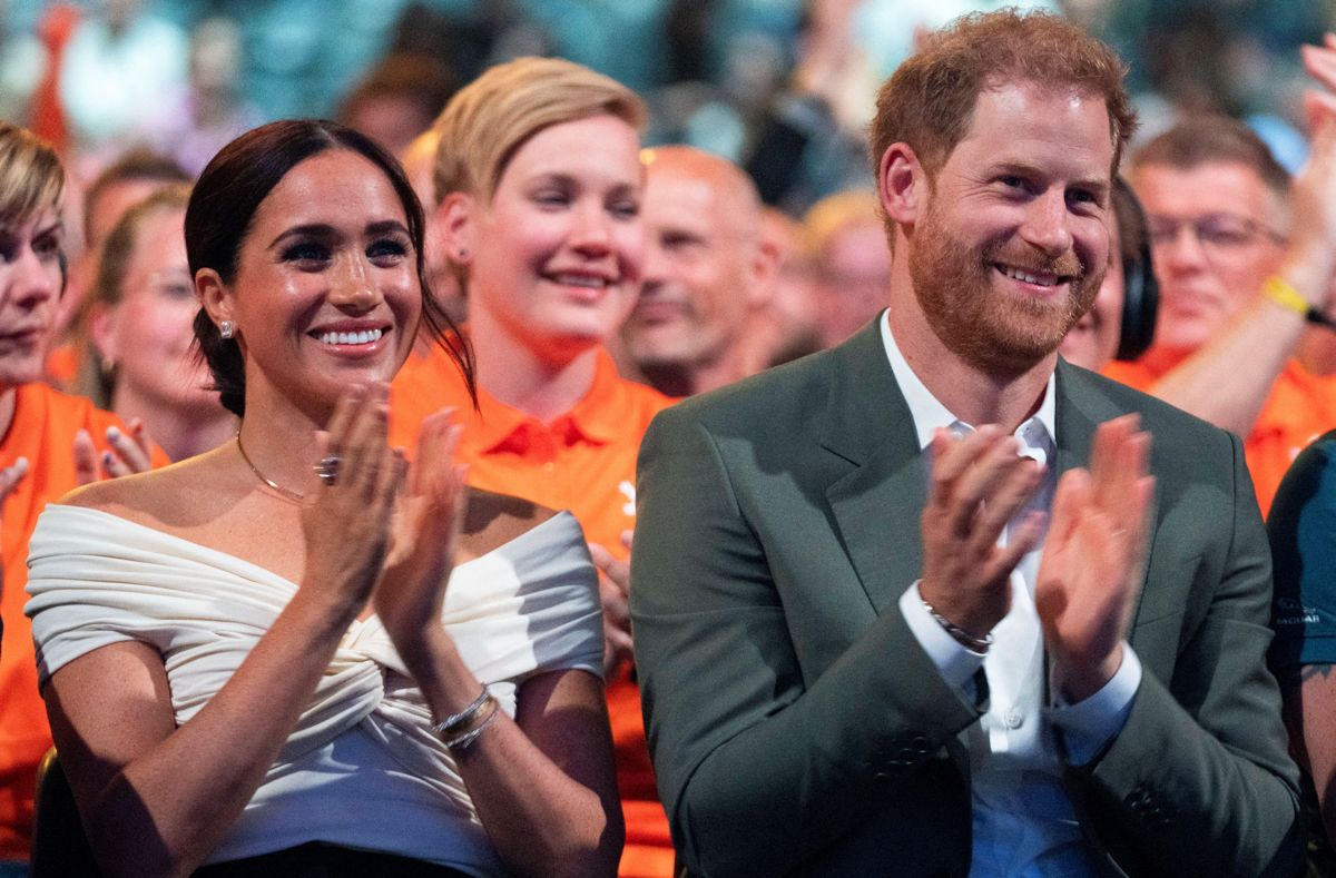 Prins Harry og hertuginde Meghan modtager en fornem pris.