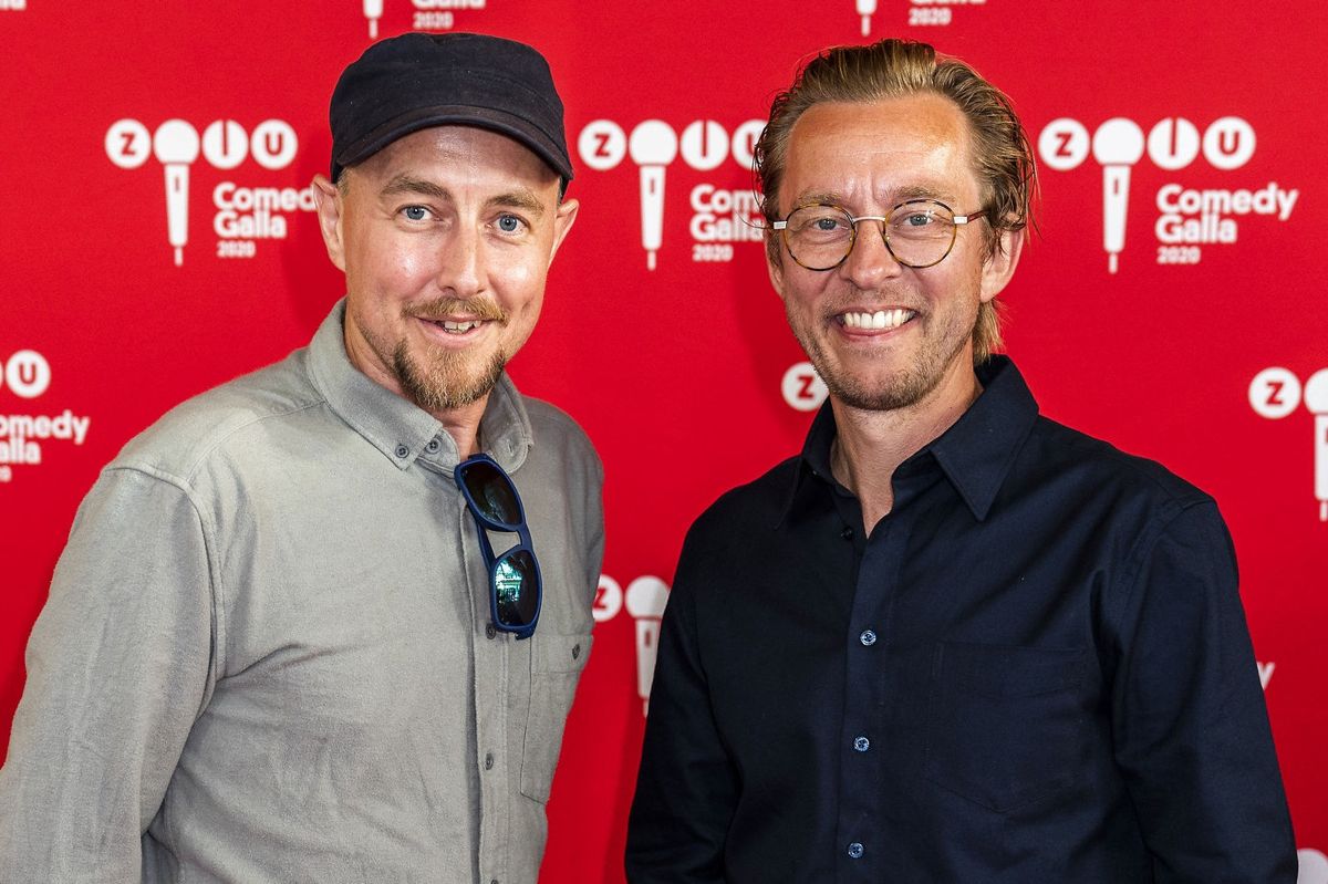 r8Dio–‘Undskyld vi roder' er nomineret for deres podcast af samme navn. Bag navnet gemmer sig Brian Lykke (th) og Kasper Nielsen (tv) samt en lang række medvirkende, herunder Rasmus Bruun og Frederik Cilius, som sammen vandt Årets Komiker i 2017 for radioprogrammet "Den Korte Radioavis". (Arkivfoto).