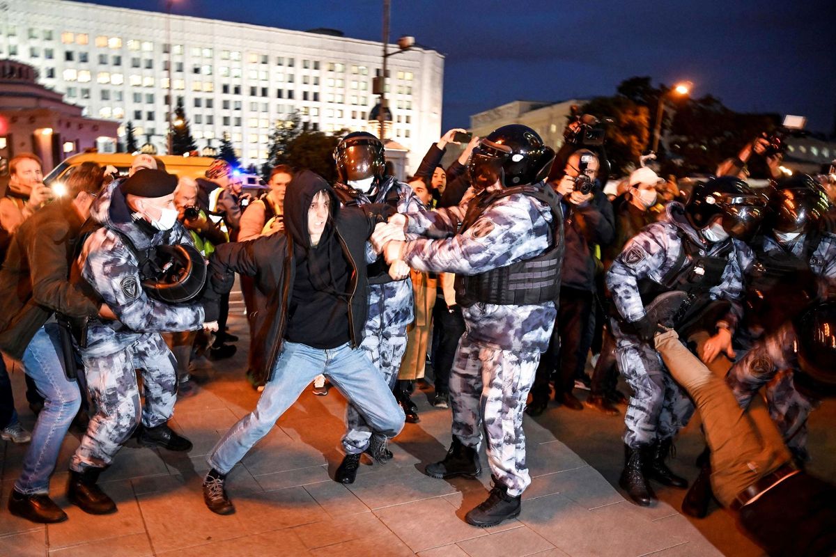 Voldsomme demonstrationer i Rusland onsdag.
