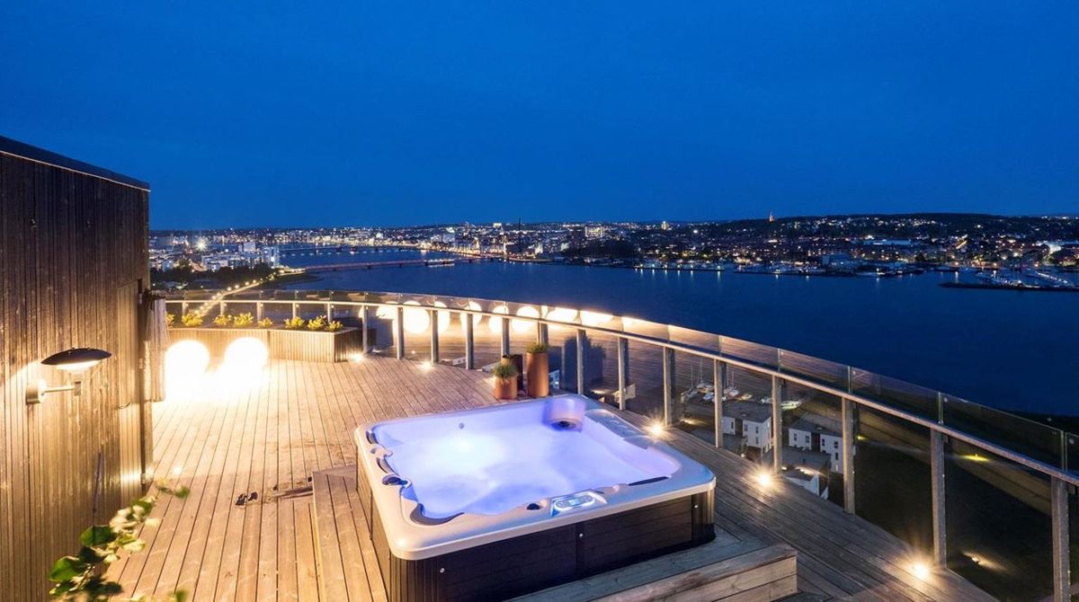 Udsigten fra lejligheden i Aalborg er fantastisk.